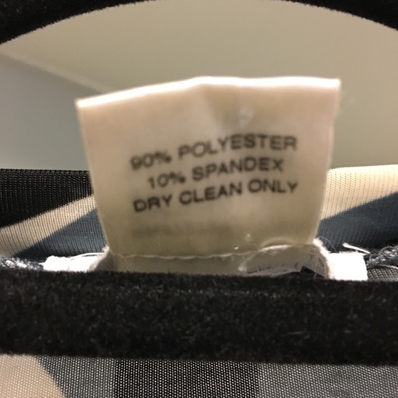 Symmetry Printed Dress - Picture 6 of 6